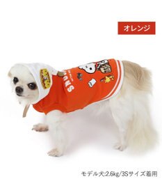 PET PARADISE スヌーピーおでかけ柄 パーカー  《オレンジ》小型犬