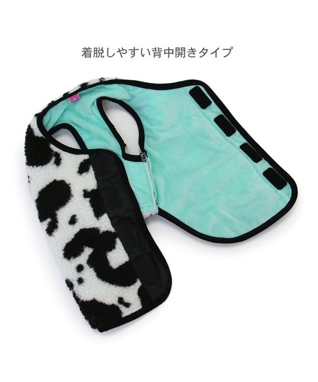 PET PARADISE Lee 牛柄 背中開きボアベスト 《白黒》 小型犬 牛柄 白黒