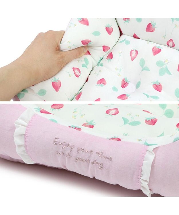 PET PARADISE ペットパラダイス クールカドラー 角型《いちご＆お花柄》 超小型犬 38×32cm S いちご＆お花柄